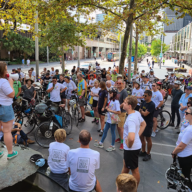 Better Streets Walk and Ride Participants gather in Herald Square before their inaugural walk and ride to Prince Alfred Park. (Photo: Better Streets NSW)