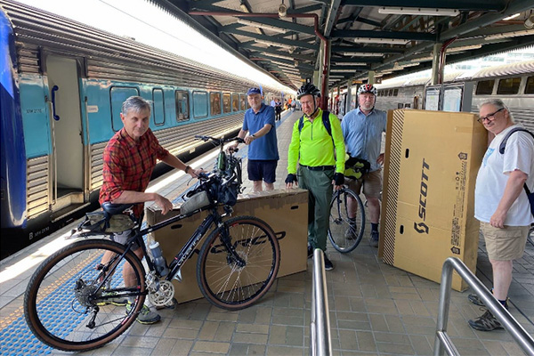 Roll-on Bikes regional supporters at Platform 2, Central Station Sydney (Photo: Bicycle NSW)